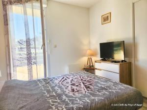 Appartements Bel F3 en residence avec piscine, baignoire balneo : photos des chambres