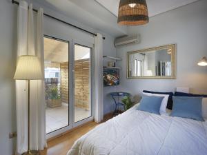 Cozy Loft with private terrace in the heart of Koukaki, Athens