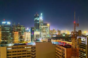 Penthouse Cove Sunrise View Next to Greenbelt