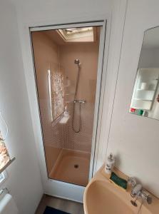 Campings Charmant mobilhome au camping La Lande : photos des chambres