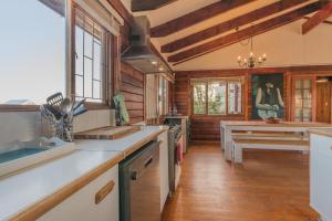 Sedgefield Views Holiday House with Stunning Panorama