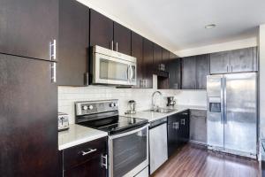 Mission Bay 1BR w Gym Pool nr Caltrain Muni SFO-772