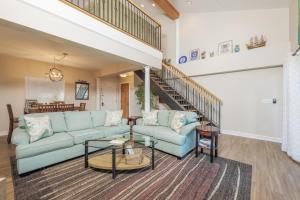 Forest Beach Villa 411