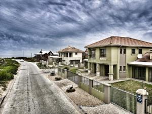 Luxury Beachhouse Villa II