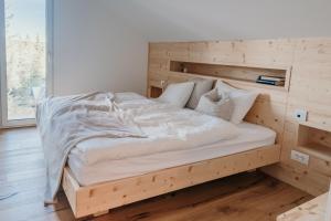 Janinas Dragonfly house