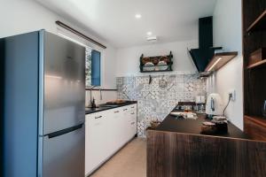 Janina's Dragonfly house 