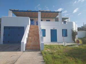 Vintage lovers getaway