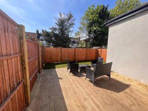 Star London Finchley Road 3-Bed Escape with Garden