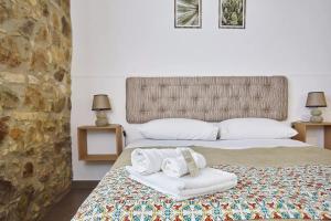 Casale Sammartano Apartments