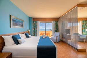 Junior Suite with Sea View (2 Adults+ 2 Children) room in Elba Carlota Beach & Convention Resort