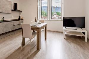 Modern Trento Retreat, Views & Walkability