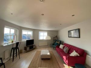 The Penthouse, Winchester