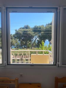 Tsatsalmas Rooms with Sea View II