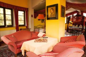 Penthouse-Suite Mountain View mit WaldhütteSaunaNetflix