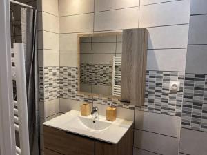 Appartements appartement 46m2 au coeur du parc de la Vanoise : Appartement 1 Chambre
