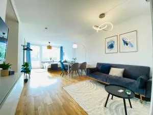 KYANIT APARTMENT: FREE PARKING + POOL + NETFLIX - Erbschlö