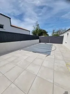 Superbe maison avec piscine - 沙朗