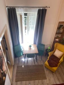 Christina Apartment Near Chain Bridge