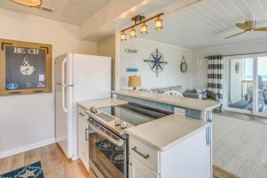 Ocean-View Balcony Carolina Beach Condo!