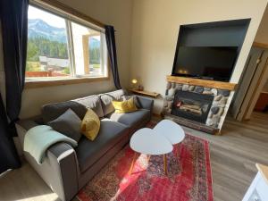 Riverside Condos by Fernie Central Reservations