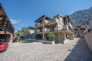 Apartments Milunović - 4-Sterne-Hotels in Kotor
