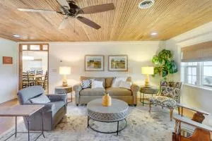 Beautiful Georgia Farmhouse Rental with Patio - Lenox