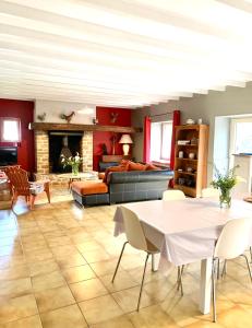 Maisons de vacances Logement de charme calme assure : photos des chambres