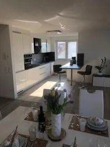 Moderne Neubauwohnung mit Panoramablick - Langenbeutingen