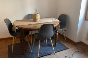 Appartements Duplex a Monteux centre, 5 couchages distincts, LOCAL VELOS : photos des chambres