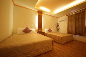 Phòng 4 người Nhìn ra cảnh Núi non (Quadruple Room with Mountain View)