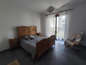 Stone Way Apartment