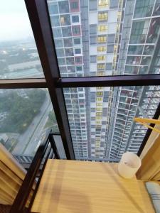 Duplex Condo with Lots of Entertainments Around!