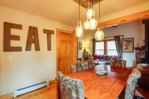 Rustic Pagosa Springs Cabin w Hot Tub + Game Room