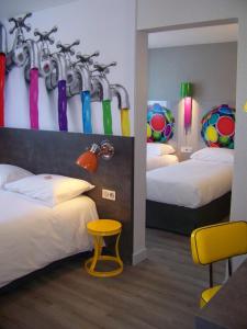 Hotels ibis Styles Vierzon : Suite Familiale