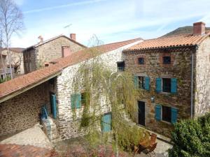 Maisons de vacances Gite Villeneuve-d'Allier, 6 pieces, 10 personnes - FR-1-582-183 : photos des chambres