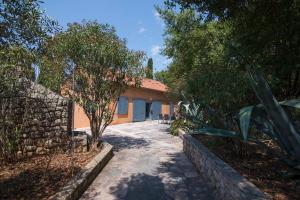 Apartments with a parking space Veli Losinj, Losinj - 21187