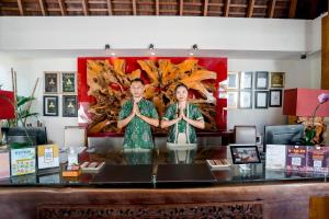 Villa Kayu Raja
