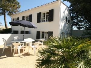 Appartement RDC à 50m de la plage avec terrasse - La Tranche-sur-Mer - FR-1-22-309