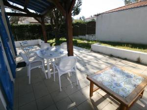 Maisons de vacances Maison La Tranche-sur-Mer, 5 pieces, 8 personnes - FR-1-22-299 : photos des chambres