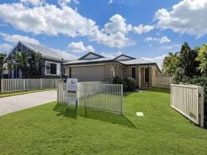 11 Wills Avenue Golden Beach QLD - Caloundra West