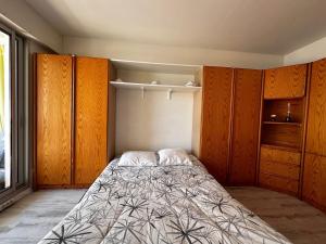 Studio rénové près de la plage avec Wi-Fi et animaux admis - FR-1-540-259