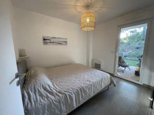 Appartement de Standing pour 4 Pers avec Jardin et Piscine à 500m de la Plage - FR-1-726-21