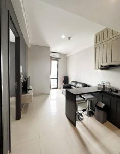 One Residence Apartment 2BR near Ferry Terminal