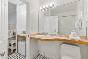 Ocean Lodge Santa Monica Beach Hotel