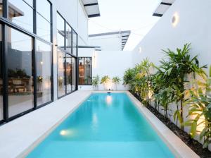 Manresa Villa Bali 1