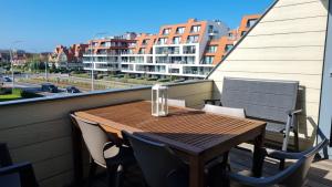 Sans Souci Superior - Ruim, lichtrijk appartement met privé parking