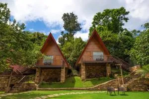 The Pear Orchard By Countryside - Haldwāni