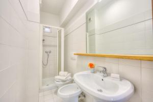 Riccardo House Stresa 1 min from Lake - Happy Rentals