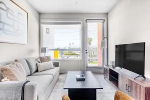 Westchester 1BR w Pool Gym WD 5 mins to LAX LAX-668 - إنجلوود