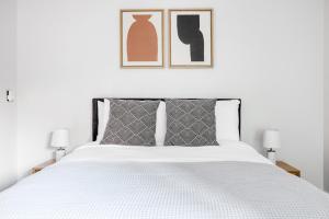 Capitol Hill 1BR w Gym WD nr SU SCC SEA-255